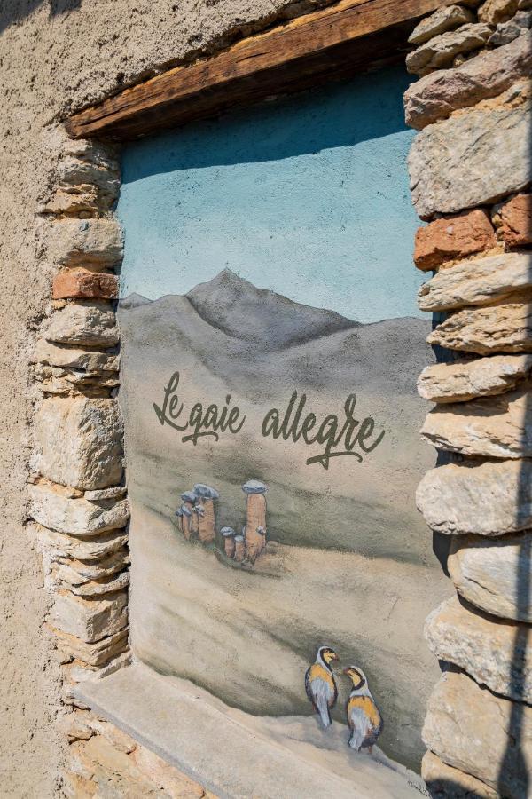 Country House Le Gaie Allegre 比利亚尔圣科斯坦佐 外观 照片